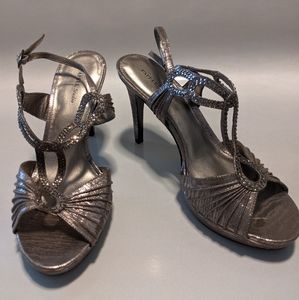 Papell Studio Silver Heels Wedding Sz 7.5